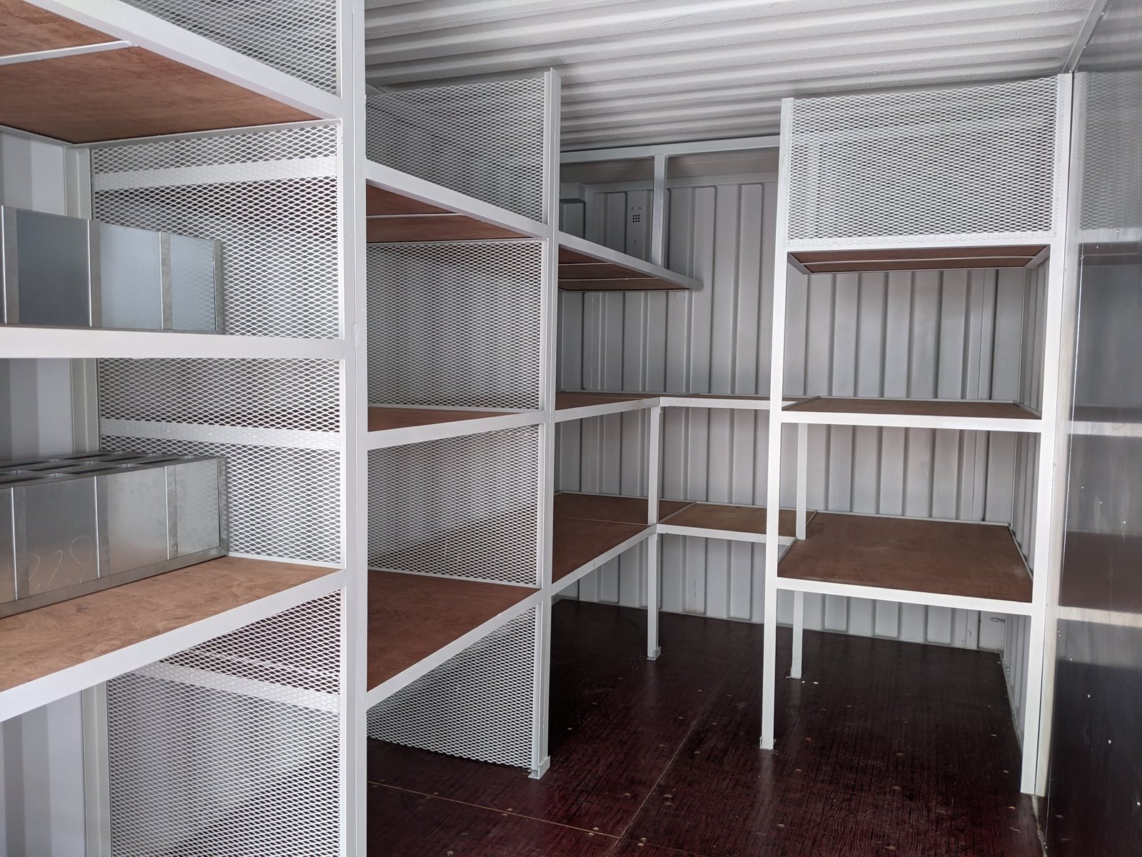 20Ft Workshop Containers With Shelves – Built for Durability and Performance - Image 4