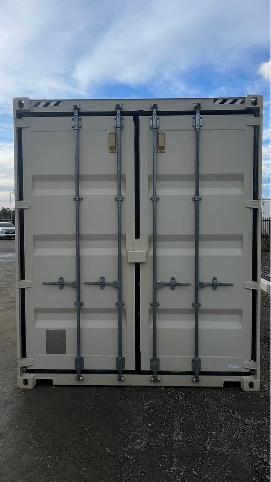 20ft HC Shipping Container with Rollup Door – Extra Height, Secure & Easy Access - Image 5
