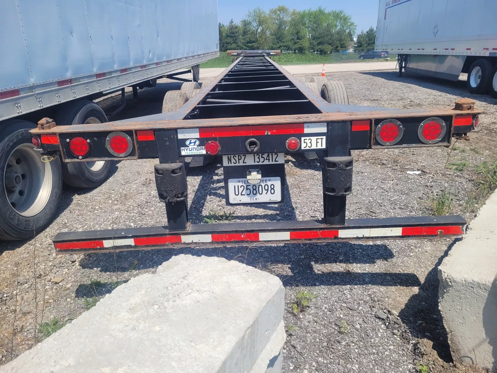 53ft Hyundai Shipping Container Chassis – 2011 - Image 2