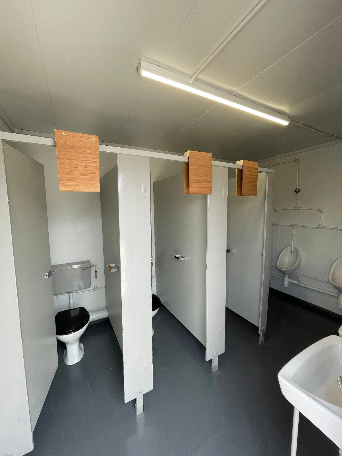 16ft x 9ft 3 + 1 block - Image 4