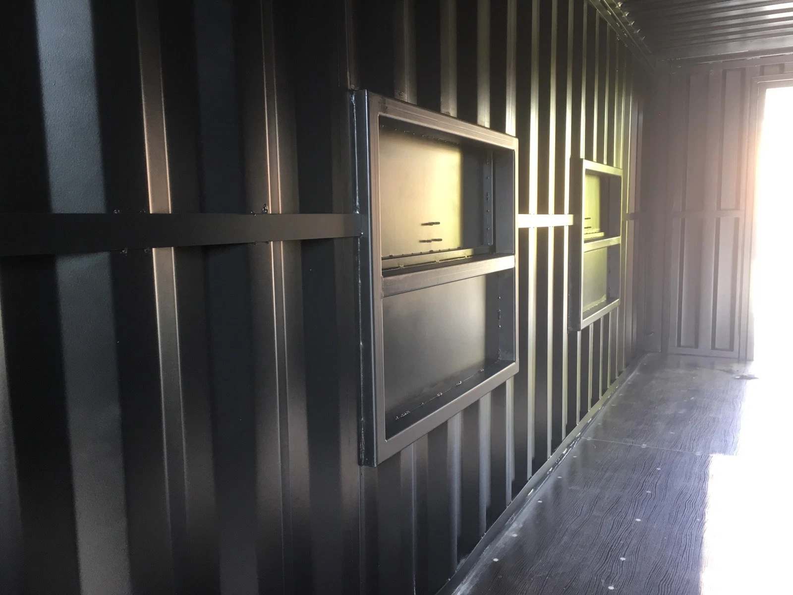 20ft Side Door One Trip Shipping Container/conversion/bar - Image 3