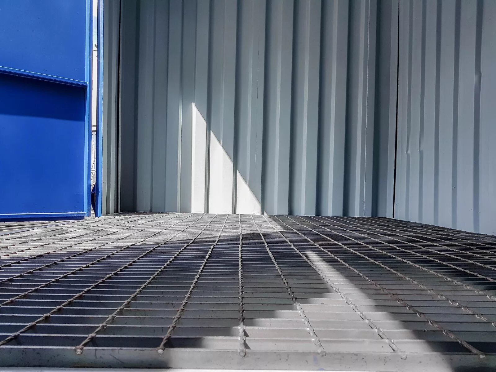 20x8 Bunded Container With Side Doors With Extra Door Secure Lock Boxes. - Image 3