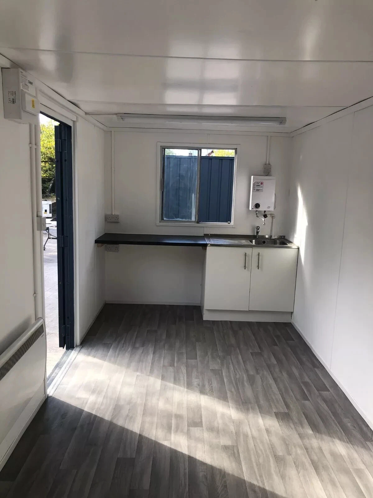 20FT X 8FT Office/Canteen/Toilet Anti Vandal/ Shipping Container - Image 2