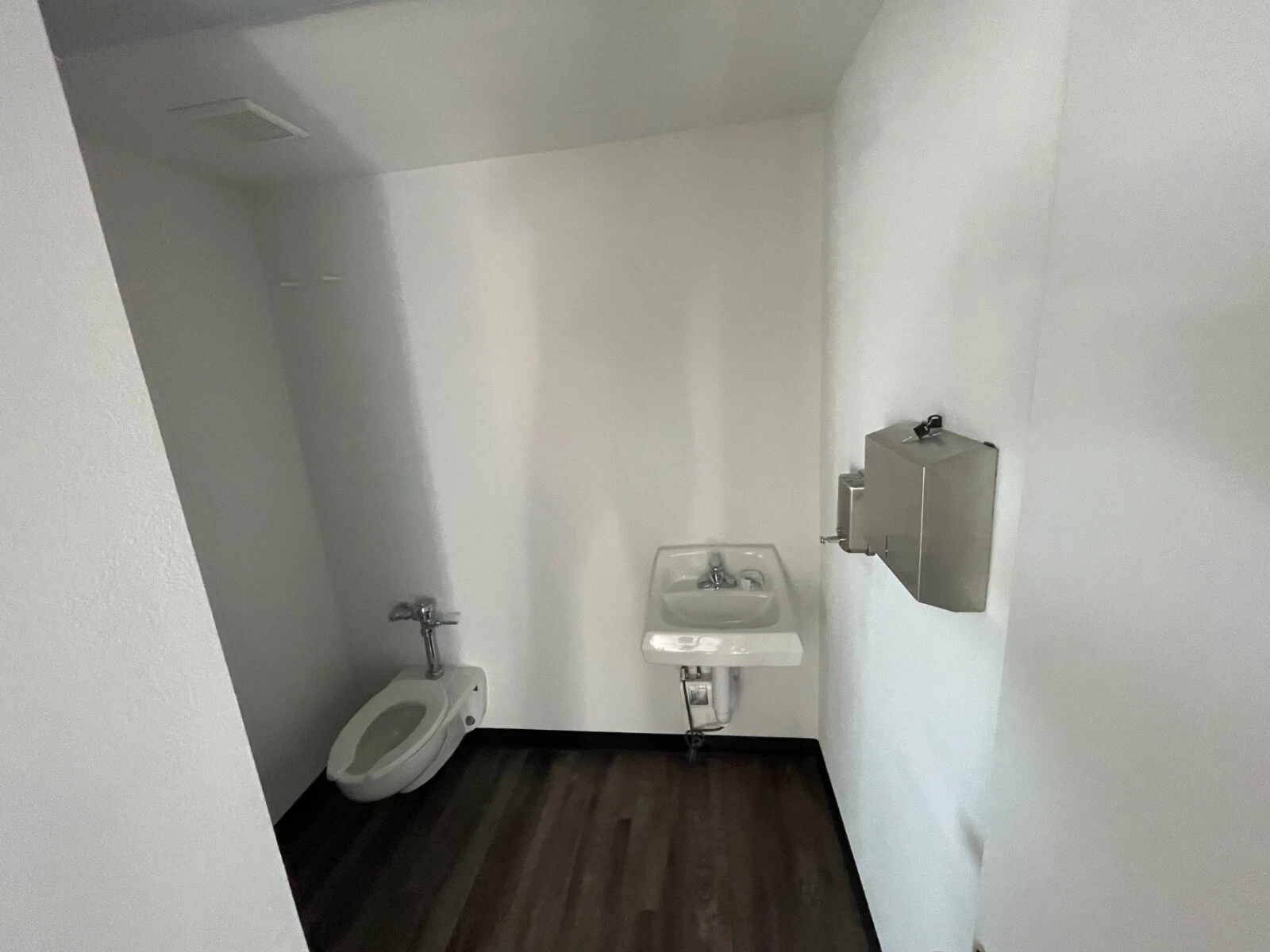 40ft Shipping Container Office - Image 6