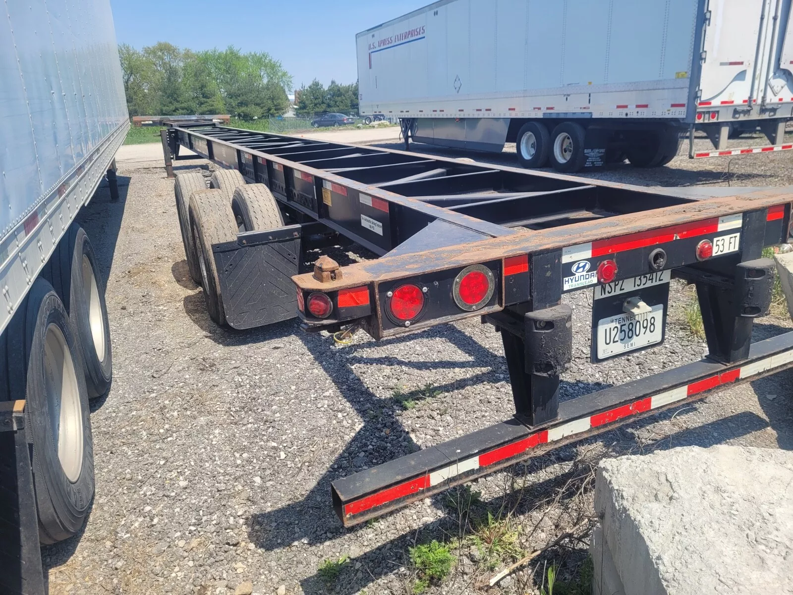 53ft Hyundai Shipping Container Chassis – 2011