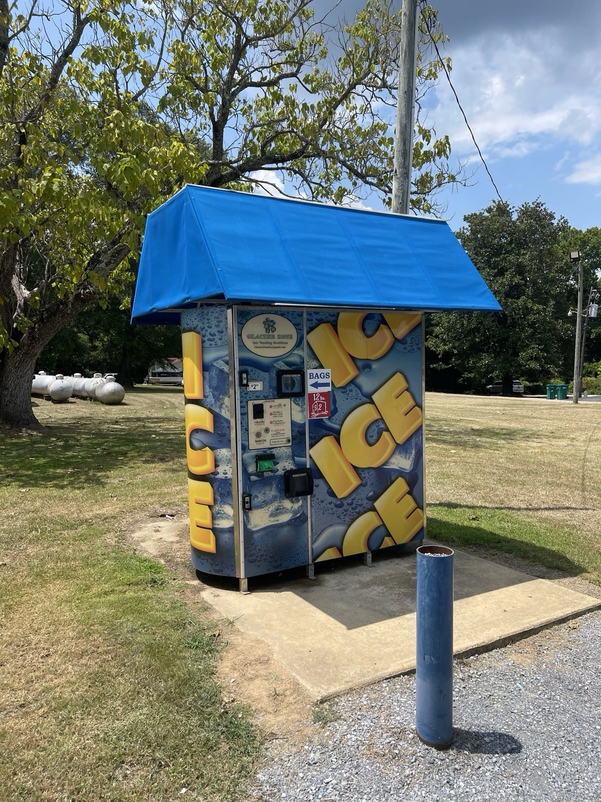 Ice Depot – Commercial Ice Vending Machine (High Capacity) - Image 2