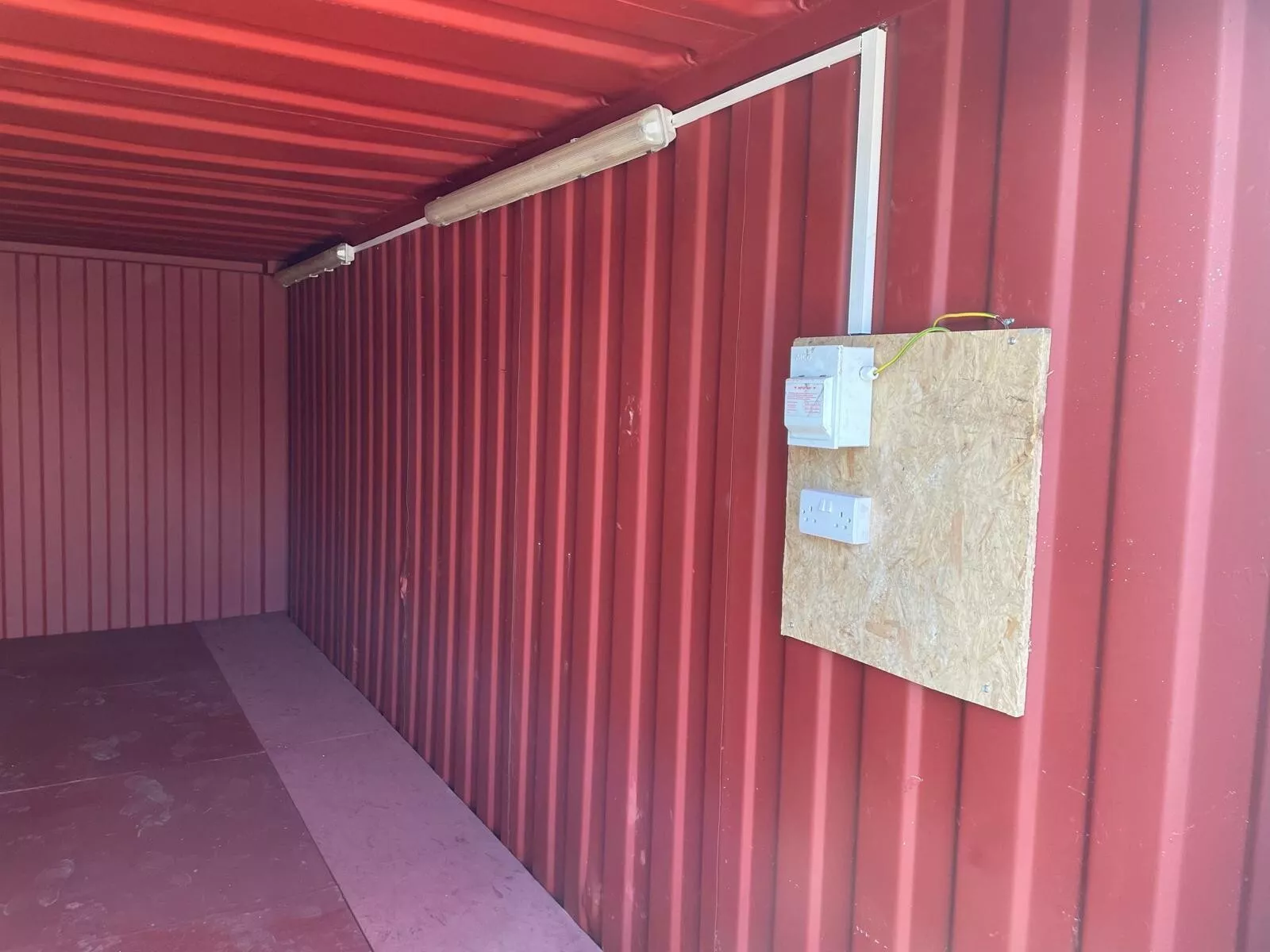 20ft x 8ft Anti-Vandal storage container - Nationwide Delivery - Ex Salford - Image 3