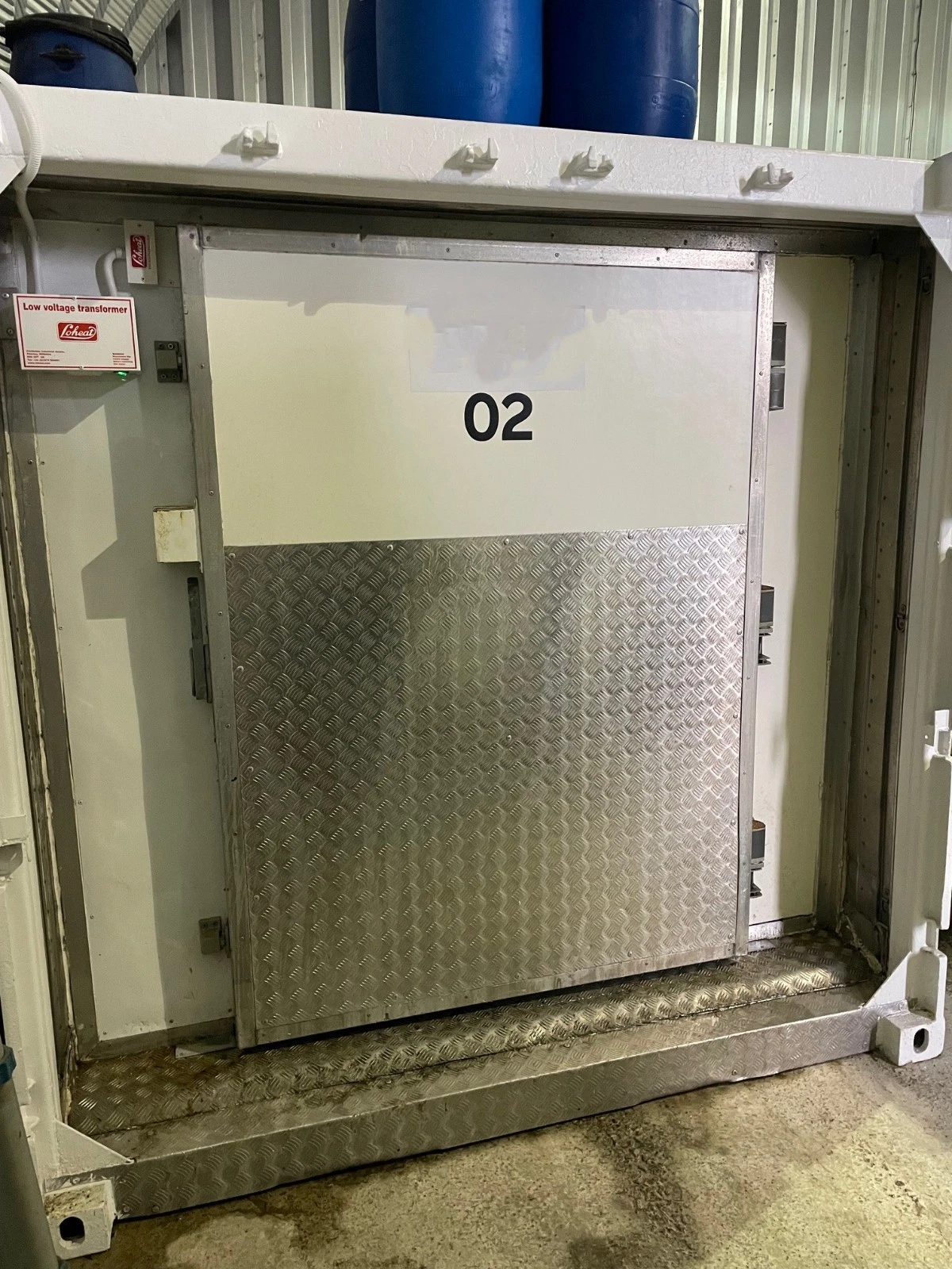 Govi 10ft Refrigerated Container (Fridge & Freezer) - Image 2