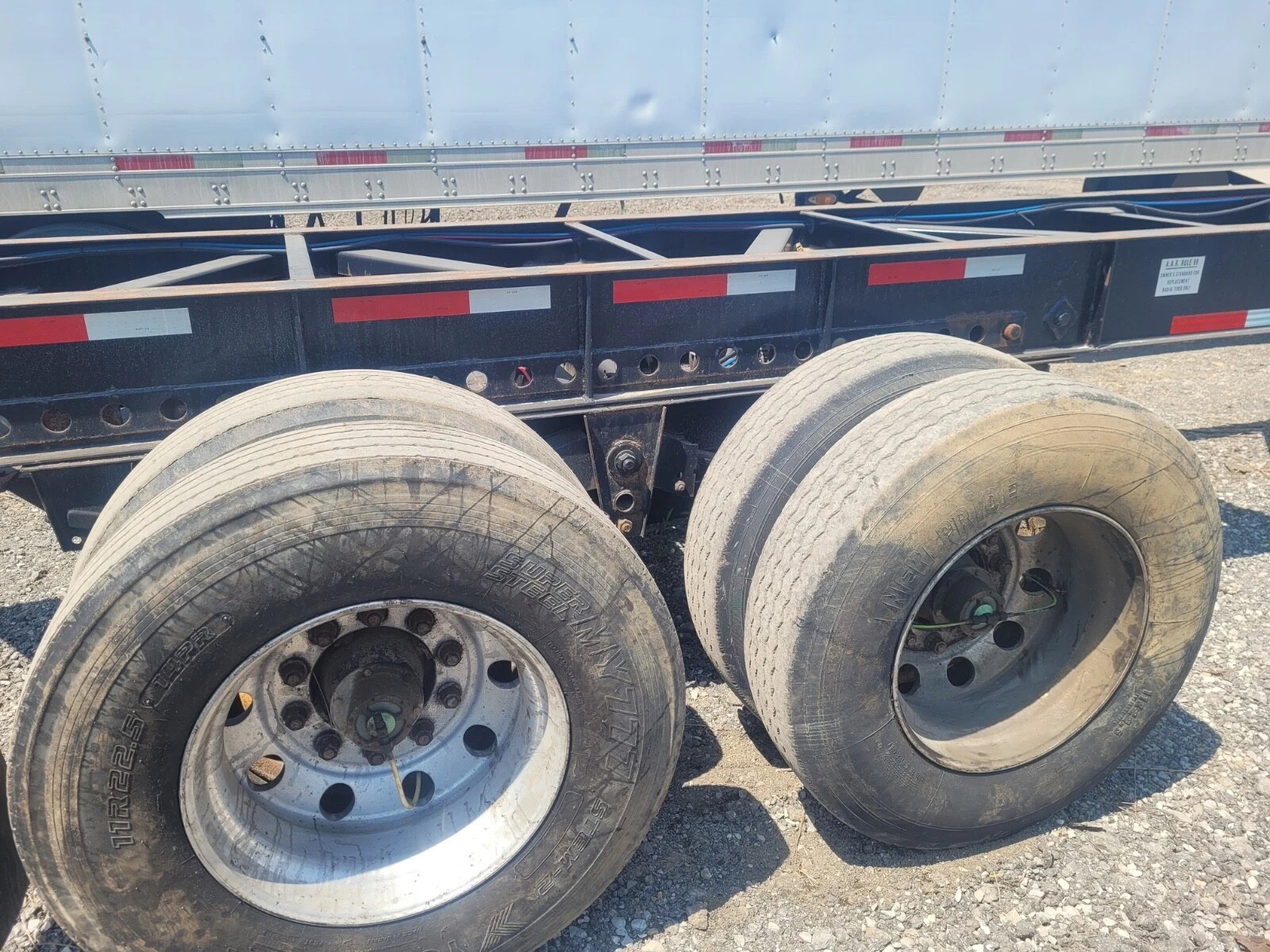 53ft Hyundai Shipping Container Chassis – 2011 - Image 3