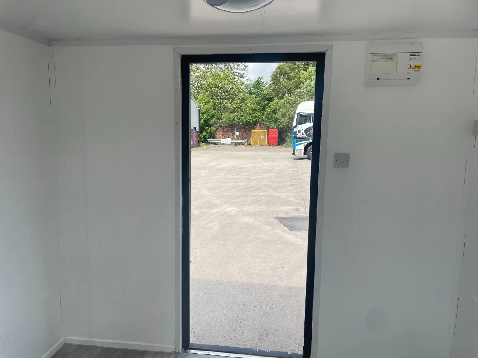 10x8 ft Small Office Container, High Security - Image 3