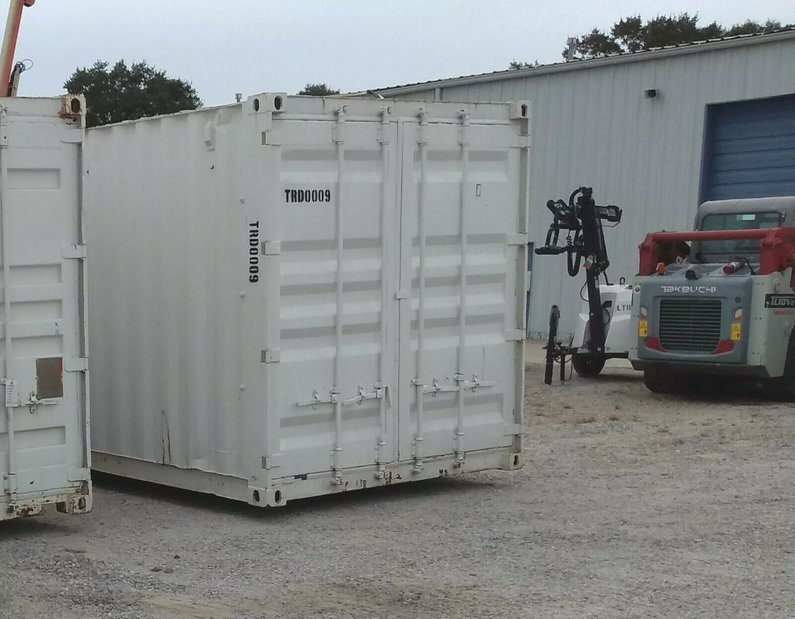 40 ft Container Shop - Climate Controlled Office + Inventory Storage / Racking - Image 11
