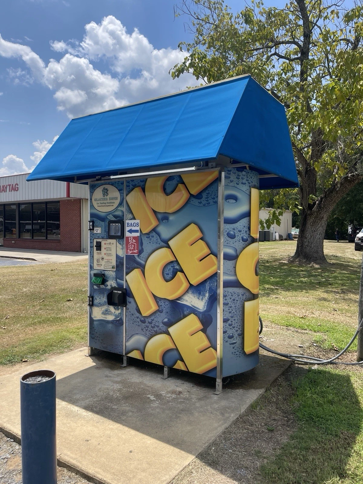 Ice Depot – Commercial Ice Vending Machine (High Capacity) - Image 3