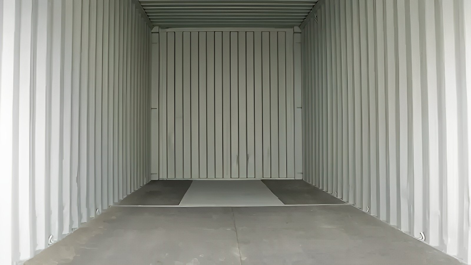 24ft Storage Container With Roll-Up Door - Image 4